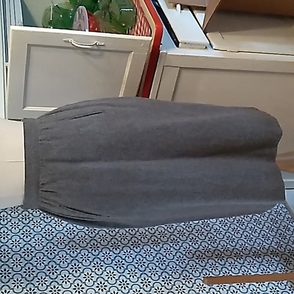Vintage gray 100% wool skirt - Picture 1 of 3